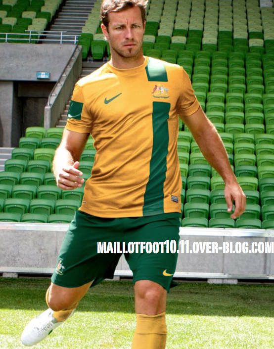 [Nouveaux Maillots] quipes Nationales - Page 5 Australie-maillot-12-13