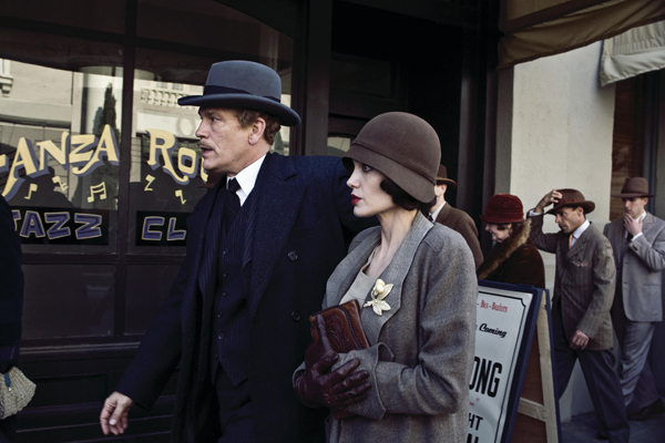 L'Echange de Clint Eastwood avec Angelina Jolie 18994810