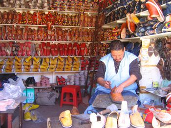   . Maroc-monsieur-babouches-berberes