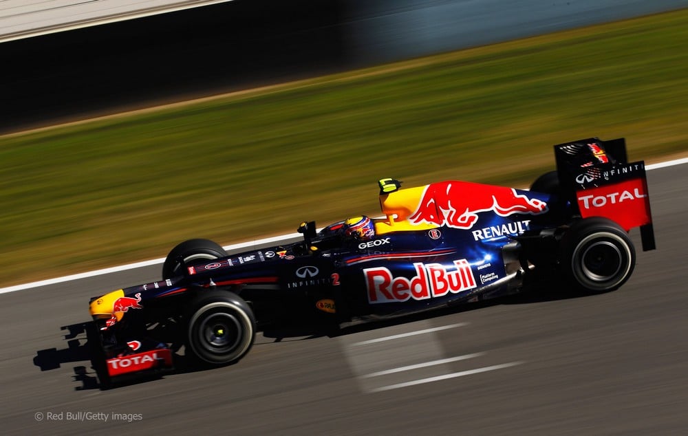 D'après vous quelles sont les 2 plus belles F1 du plateau? - Page 2 Profil-red-bull-rb8