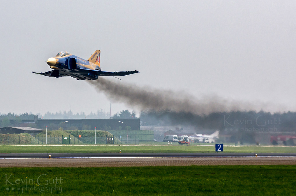 ´Phirst Phinal Phlight der 37+01´ Wittmund [40x1024] 14pxr1a