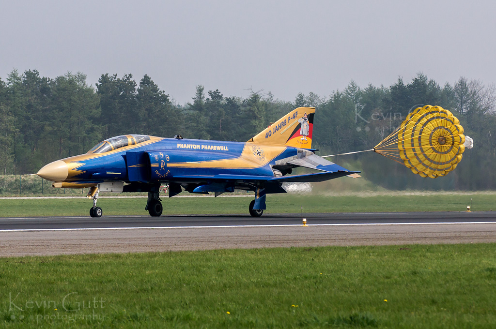 ´Phirst Phinal Phlight der 37+01´ Wittmund [40x1024] 17geqg9