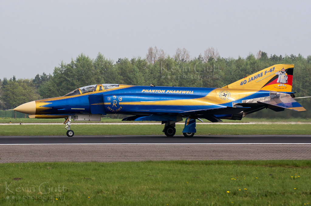 ´Phirst Phinal Phlight der 37+01´ Wittmund [40x1024] 18m4rsd