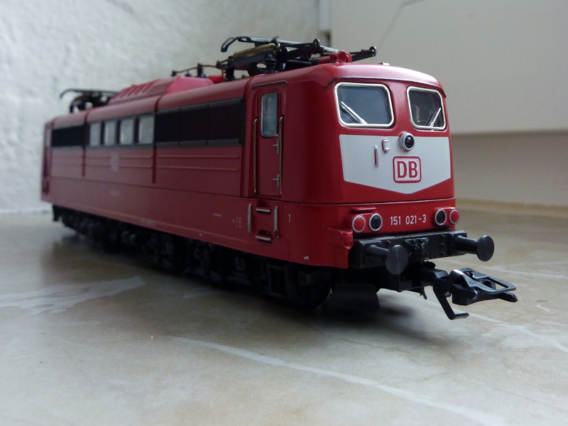 Die einzige orientrote BR 151 von Märklin (3343) 1kosba