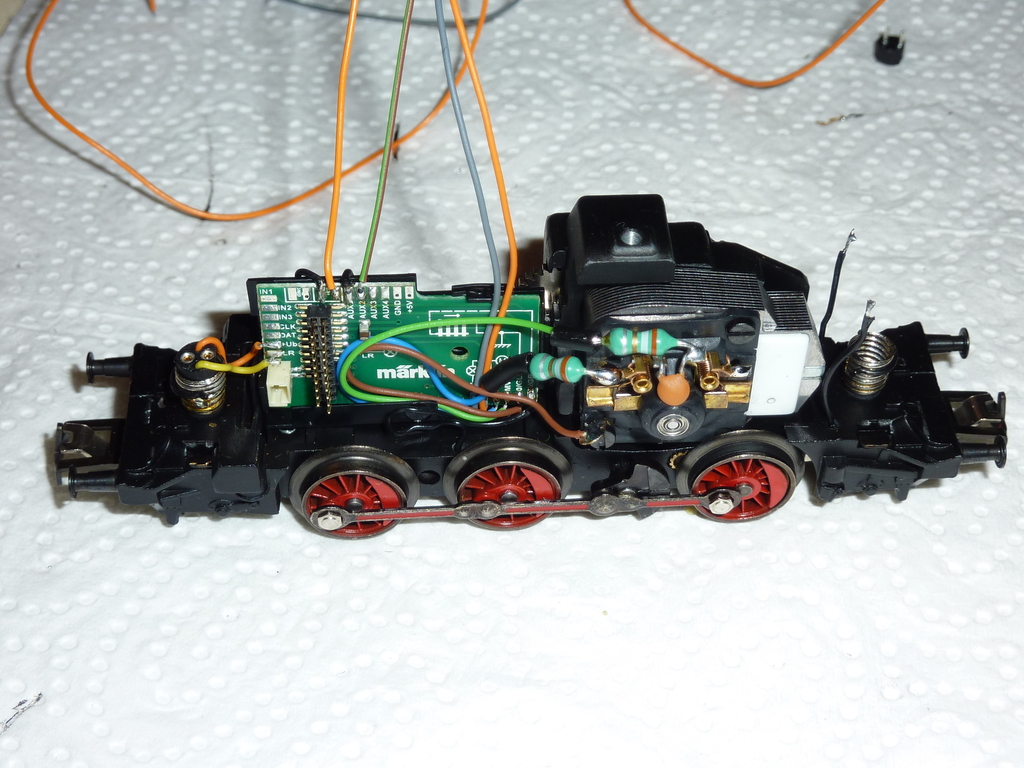 Märklin 3065 V60 1009 mit ESU Lopi 4 Multiprotokoll und HAMO Magnet digitalisiert  33qu23