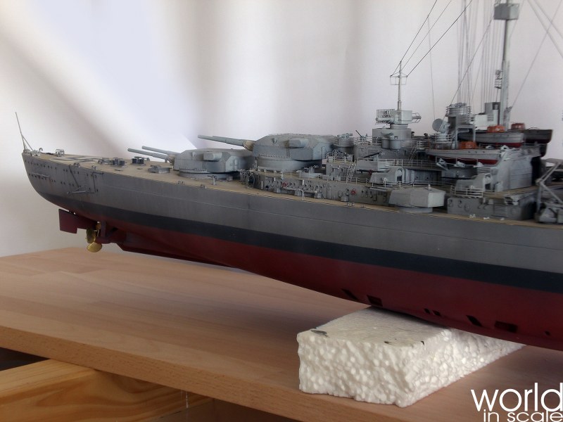 Schlachtschiff BISMARCK - 1/200 v. Trumpeter, MK.1 Design, uvm. - Seite 12 Cimg1332_800x600t9up1