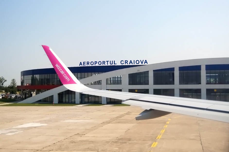 Aeroportul Craiova - August 2014 Craterminal7gk0k