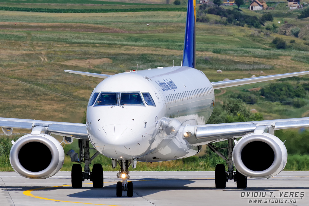 Aeroportul Cluj Napoca - Iulie 2014   Dsc_0621_logo_1024px5hkvv