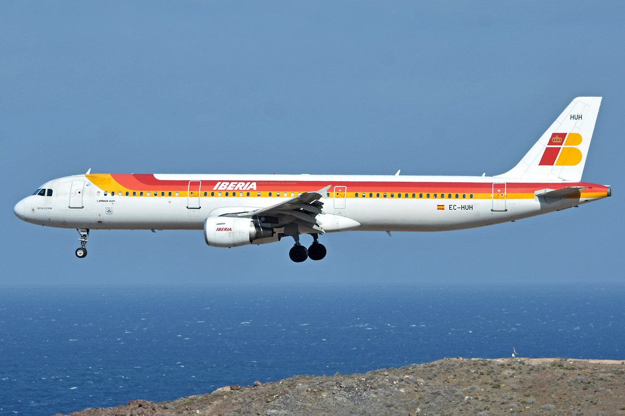 Spotting Canaries: Gran Canaria, La Palma & La Gomera Ec-huh_12809ck89