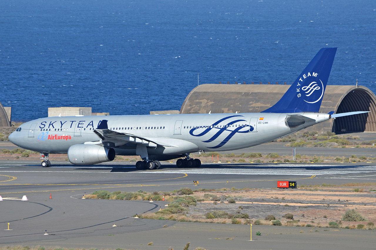 Spotting Canaries: Gran Canaria, La Palma & La Gomera Ec-lnh_1280purnk