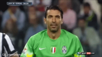 New Gifs: Gianluigi Buffon, Juventus - Roma, 5.10.14   Gigic56ufy