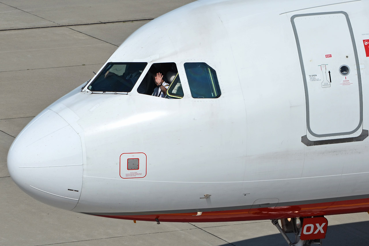 ZRH/LSZH, le 21 juin 2014 Hb-iox_12803rklh