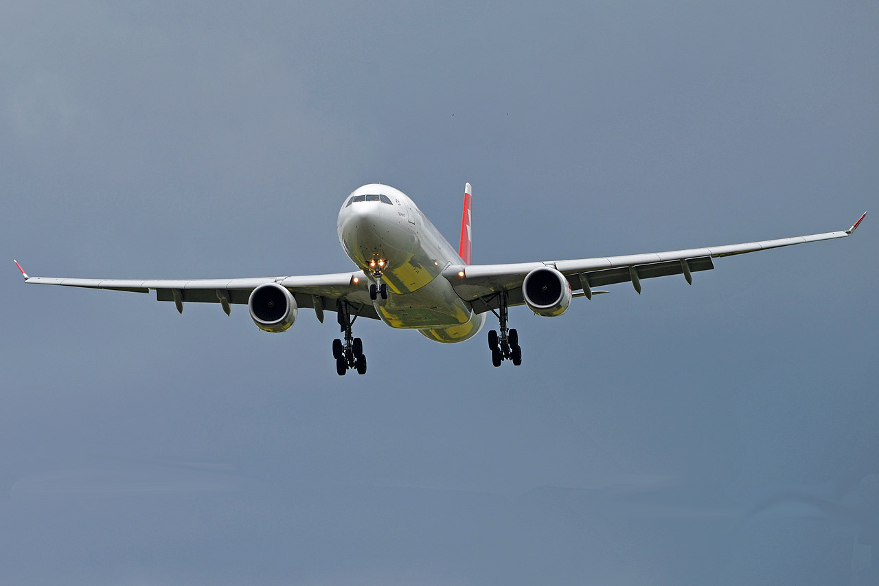 Zurich-LSZH, 11/05/2013 Hb-jha_1280xcrfs