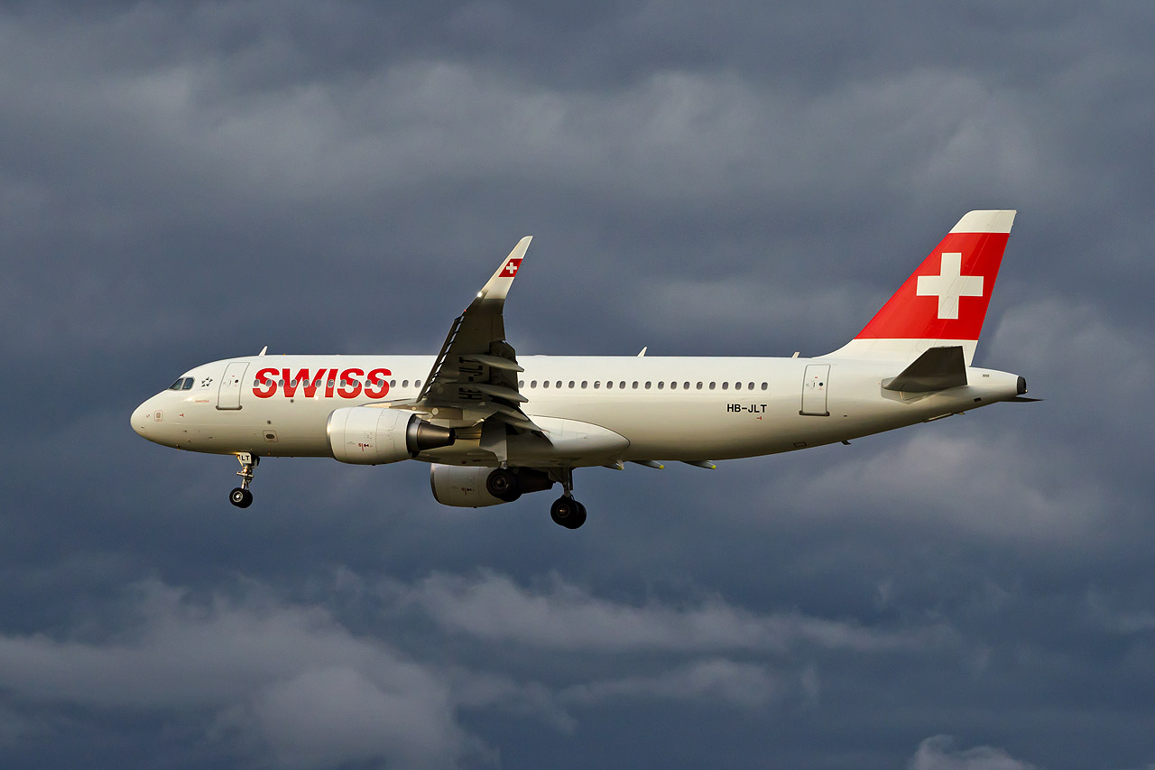 ZRH/LSZH, le 15 fvrier 2014 Hb-jlt_1280ozj1e