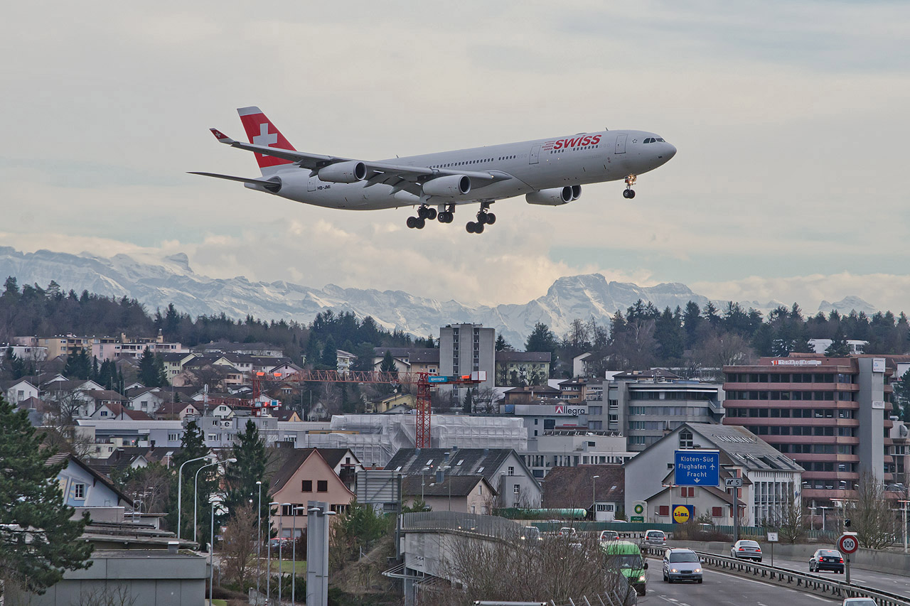 ZRH/LSZH, le 15 fvrier 2014 Hb-jmi_1280sqjwn