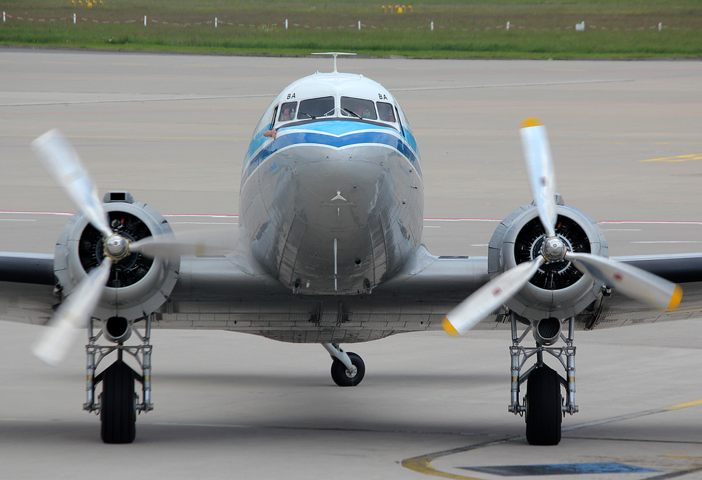 CGN 03.06.2013 (KLM DC-3)  Img_7100aajwcse