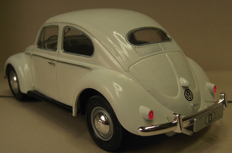 Volkswagen Käfer 1956 (Ovali) 1:24 von Gunze Sangyo aus 1989 Pict4358gdugj