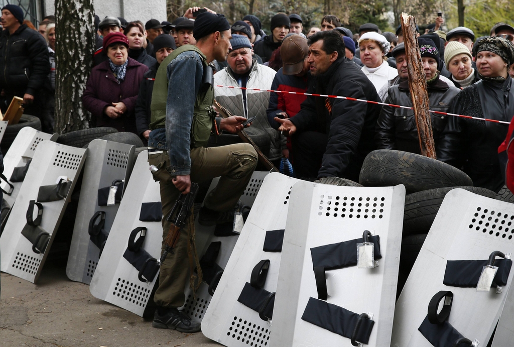 Ucrania destituye al presidente Yanukovich. Rusia anexa la Peninsula de Crimea, separatistas armados atacan en el Este. - Página 21 Ukr199r7r6n