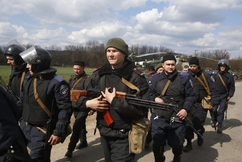 Ucrania destituye al presidente Yanukovich. Rusia anexa la Peninsula de Crimea, separatistas armados atacan en el Este. - Página 21 Ukr254dvfvj