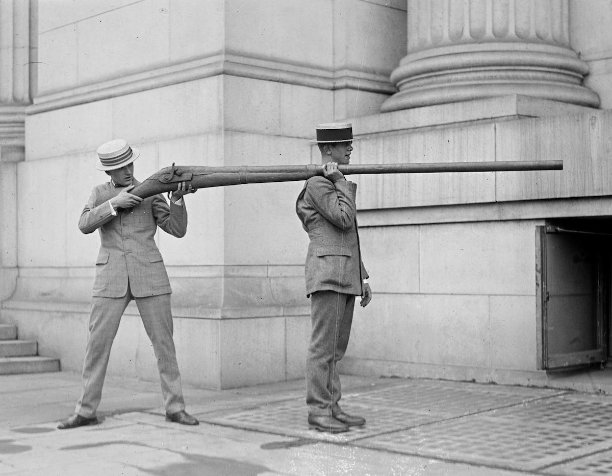 أغرب بندقية صيد في التاريخ Punt-Gun