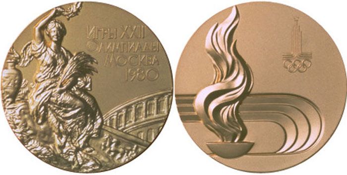 La evolución de las medallas olímpicas en los últimos 118 años Olympic_gold_medals_32
