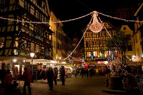 Fêtes et traditions - Noël - 3117779653-marche-de-noel-a-strasbourg