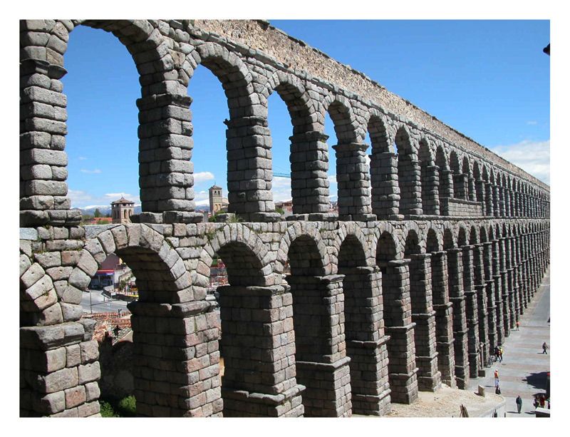 Art et architecture -L'architecture de la Rome antique -L'architecture à travers les siècles  Aqueduc-229e67b