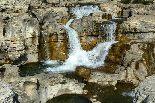 Curiosités -Palais Idéal du Facteur Cheval - suite -Rochers en forme d'animaux -+ autres (photos textes) Cascades-sautadet