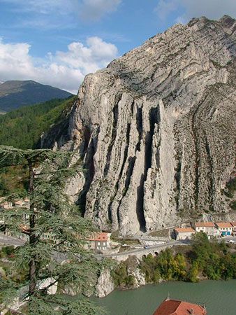 Villes françaises - Sisteron + Nice - (1)et(2) Rtemagicc_sisteron_041_jpg-18a02cb