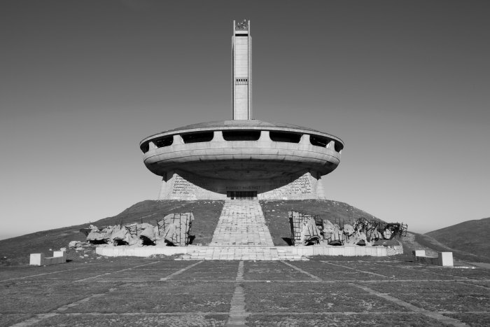 Sights You'd Like to See in a Bond Film - Page 11 1294269509-house-monument-of-the-bulgarian-communist-party-mount-buzludzha-1981