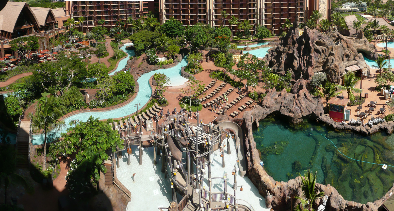 Aulani - Disney Hawaii Resort  Disney-Vacations-Aulani-Resort-Lazy-River2