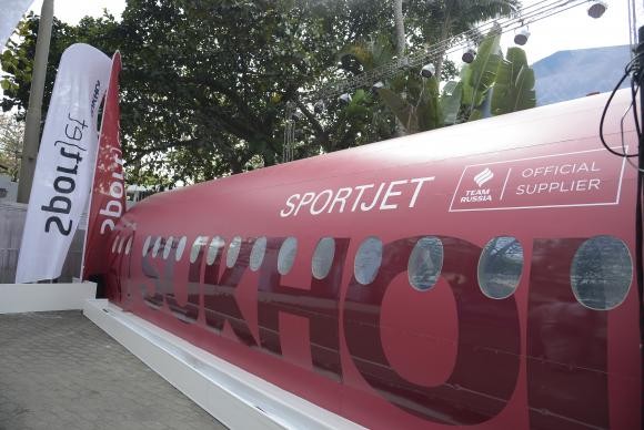 para - [Internacional] Empresa desenvolve avião exclusivo para atletas Sportjet_2016_rio04_fixed_large