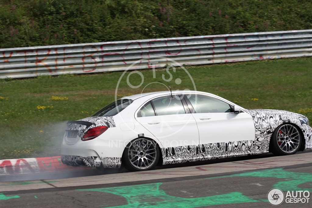 2014 - [Mercedes] Classe C [W205- S205] - Page 36 Mercedes-benz-c-63-amg-w205-c821215082014135102_4