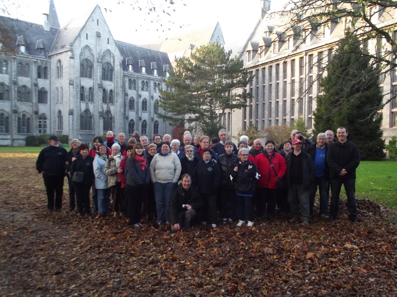 Photos ( à télécharger ) du groupe lors du voyage à Chevetogne et  de la visite de l ' Abbaye de Maredsous A75e831184f4b8189b3a