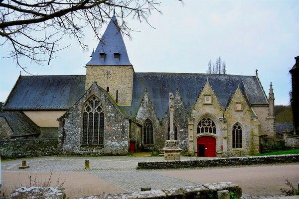 le chateau de rochefort en terre+ église ..... et autres 51519fd8