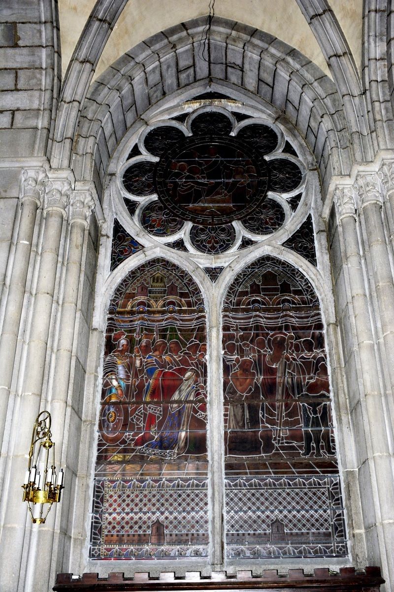 orcival (Basilique) + St Nectaire (église) + clermont- ferrand  + autres???? _DSC4508