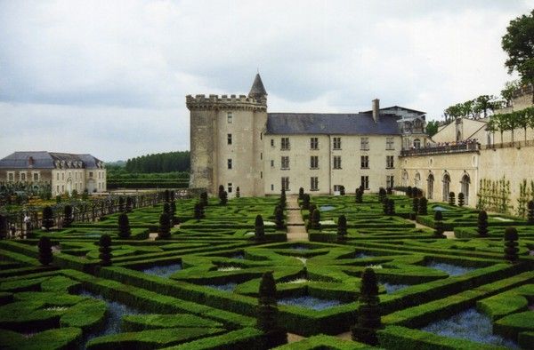 chateau de chambord +chateau d'amboise+Eglise + villandry+chateau de blois D1b15393