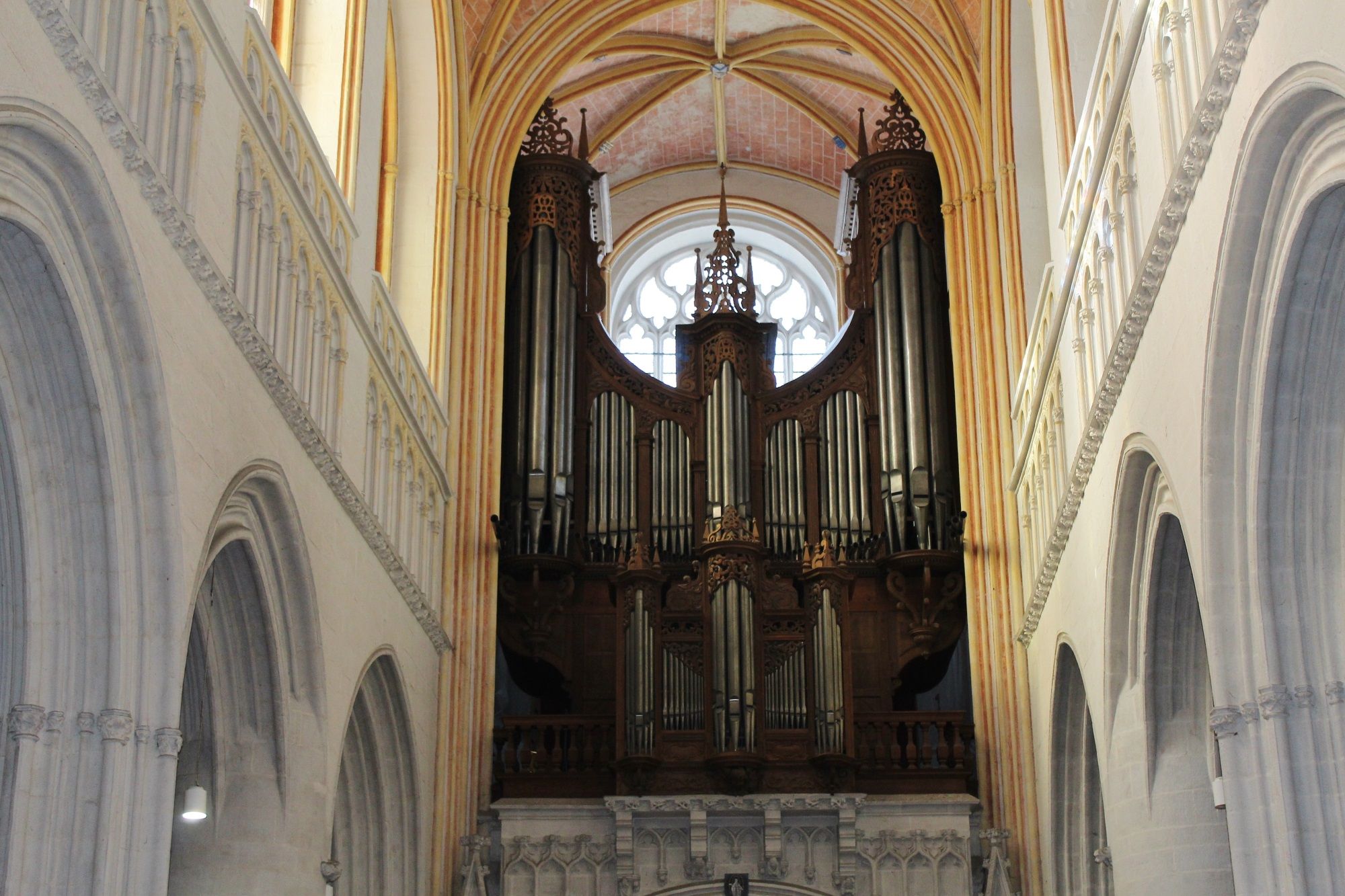 quimper(maisons,cathédrale,vitraux....) 67a6644d