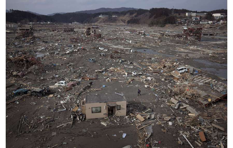 Japon-TSUNAMI-message_S.Benedetti Japan_Tsunami_Minamisanriku04