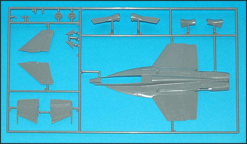 [REVELL] Boeing F/A-18F Photo03