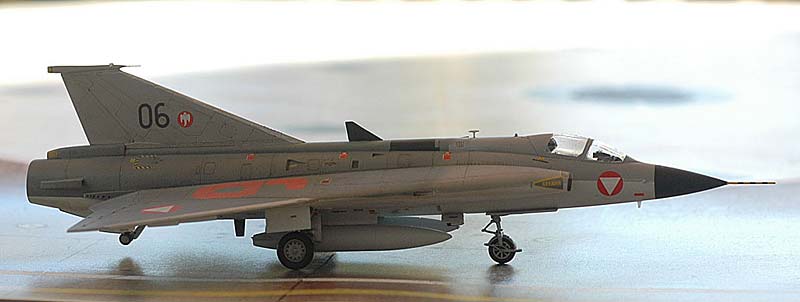 Saab J-35Öe Draken MK.II [Hasegawa] 1/72 DSC_9381