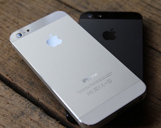 جهاز آي فون يقتل شابة في مقتبل العمر Iphone5-intro