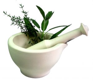 التداوي بالنباتات والأعشاب الطبية Herbs-pestle