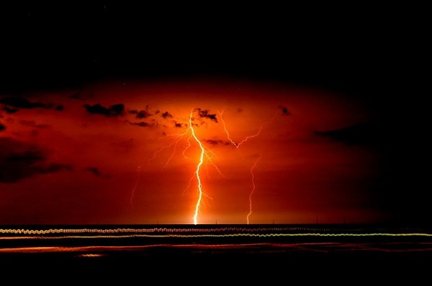 من عجائب الطبيعة .. صاعقة فنزويلا الأبدية – كاتاتومبو Everlasting-Lightning-Storm-5