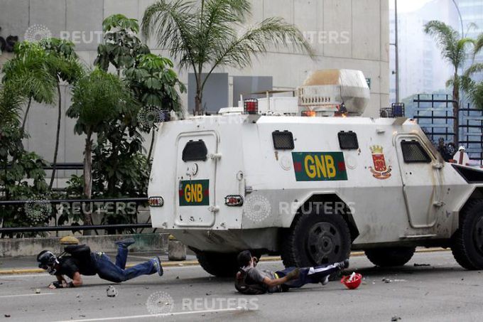 Táchira - Dictadura de Nicolas Maduro - Página 2 RTS151IY-680x453