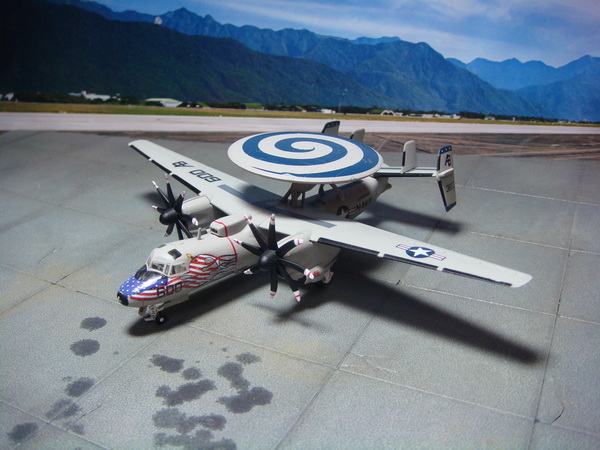 [F-TOYS] 1/144 Grumman E-2C Hawkeye 2000 VAW-123 "Screwtops" F_7017198_1