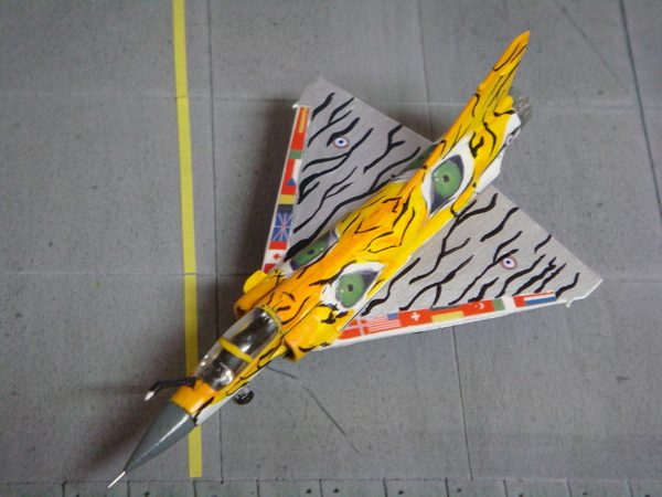 [F-TOYS] 1/144 Mirage 2000 NTM 2003 F_4973381_1