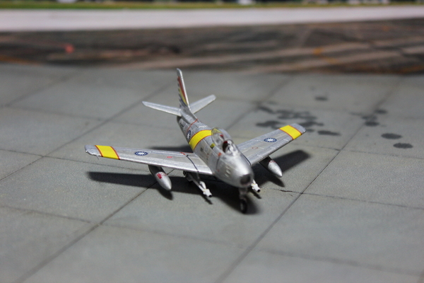 [Trumpeter] 1/144 ROCAF F-86F-NA-30 Sabre No.365 F_6548534_1