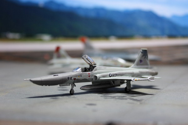 [Dragon] 1/144 ROCAF  RF-5E Tigereye F_6552348_1