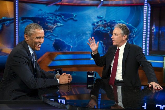 NIBIRU, ULTIMAS NOTICIAS Y TEMAS RELACIONADOS (PARTE 21) - Página 15 Ap_barack-obama-jon-stewart_ap-photo2-640x427